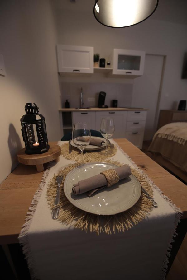 Gite De Charme Haut De Gamme Avec Jacuzzi Et Sauna Privatifs Donzere ภายนอก รูปภาพ